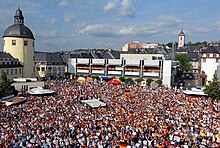 Schlossplatz (Unteres Schloss) während des Eröffnungsspiels der Fußball-Weltmeisterschaft 2006