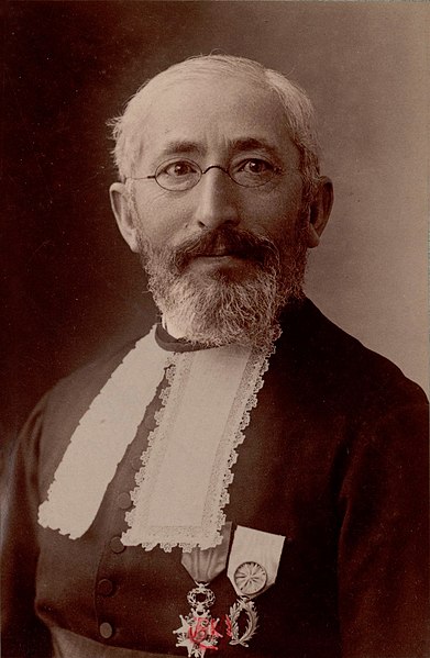 File:Zadoc Kahn by Nadar, 1910.jpg