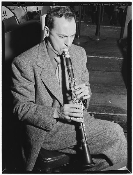 File:(Portrait of Woody Herman, Carnegie Hall(?), New York, N.Y., ca. Apr. 1946) (LOC) (4843746582).jpg