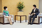 2020年7月6日に、安倍晋三総理大臣（当時）と面談を行う小池百合子都知事（左）