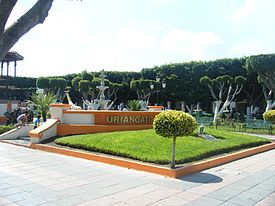 Jardim principal da cidade de Uriangato