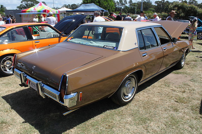 File:1974 Statesman Custom (HQ) sedan (25828967566).jpg