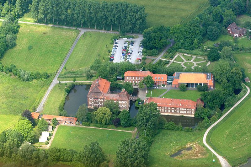 File:20140601 133122 Schloss Oberwerries, Hamm (DSC02348).jpg