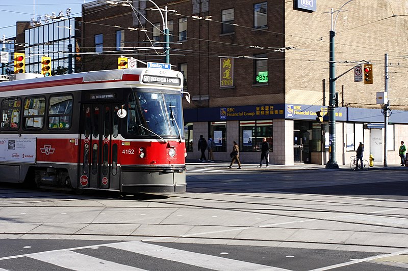 File:510 Spadina Line - old CLRV streetcar (15801725542).jpg