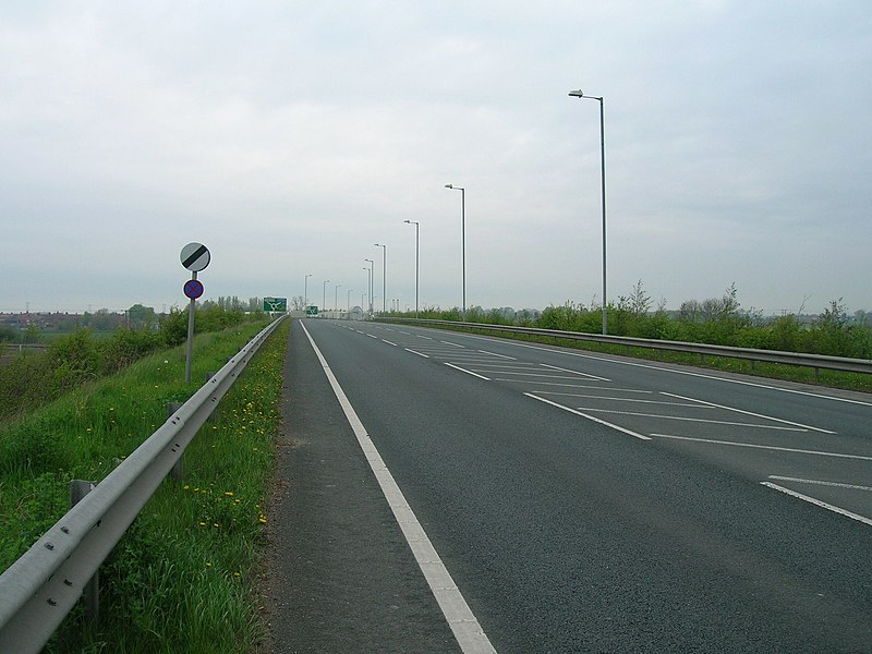 File:A63 towards Barlby - geograph.org.uk - 2359085.jpg