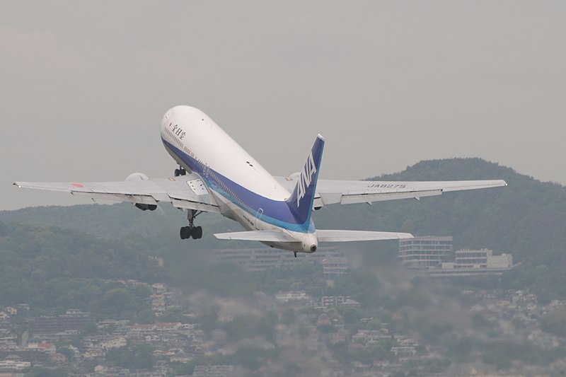 File:ANA B767-300(JA8275) take off @RJOO ITM (3510010881).jpg