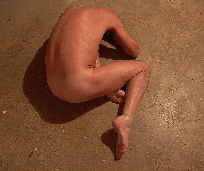 File:A Male Nude Photo 2.jpg