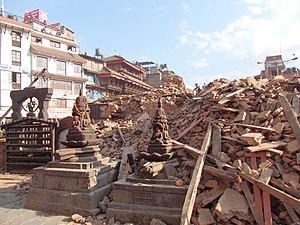 Na de aardbeving - panoramio (7) .jpg
