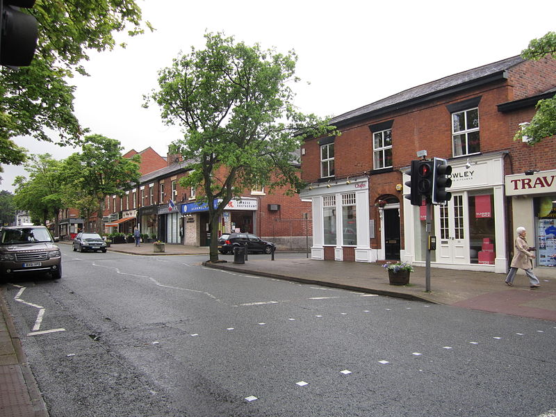 File:Alderley Edge (10).JPG