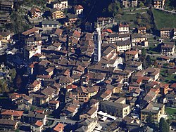 Vista del centro histórico de Ardesio