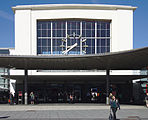 Aufnahmsgebäude des Grazer Hauptbahnhofs am Europaplatz