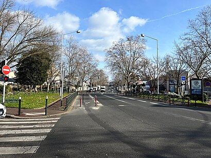 Comment aller à Avenue Vladimir Ilitch Lénine en transport en commun - A propos de cet endroit