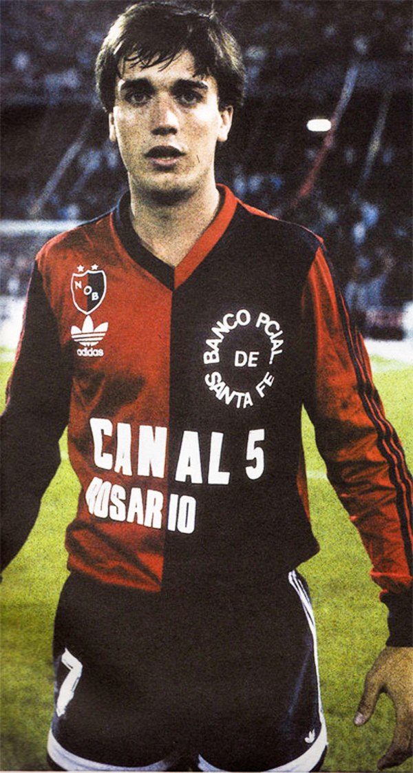 Batistuta at Newell's Old Boys, 1988, where he was coached by Marcelo Bielsa