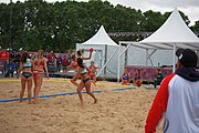 Deutsch: Beachhandball bei den Olympischen Jugendspielen 2018; Tag 5, 10. November 2018; Mädchen, Hauptrunde - Ungarn-Paraguay 2:0 English: Beach handball at the 2018 Summer Youth Olympics at 11 October 2018 – Girls Main Round – Hungary-Paraguay 2:0