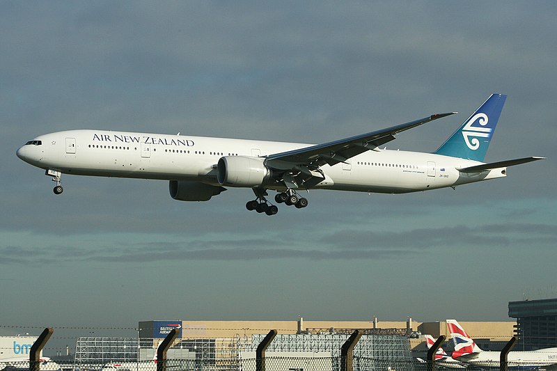 File:Boeing 777-319ER ZK-OKO Air New Zealand (6842151268).jpg