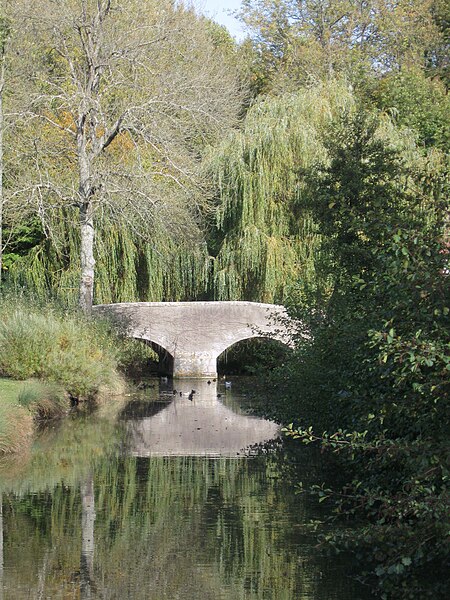 File:Boigny-sur-Bionne pont 7.jpg