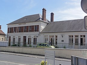 Bourg-et-Comin (Aisne) Mairie.JPG