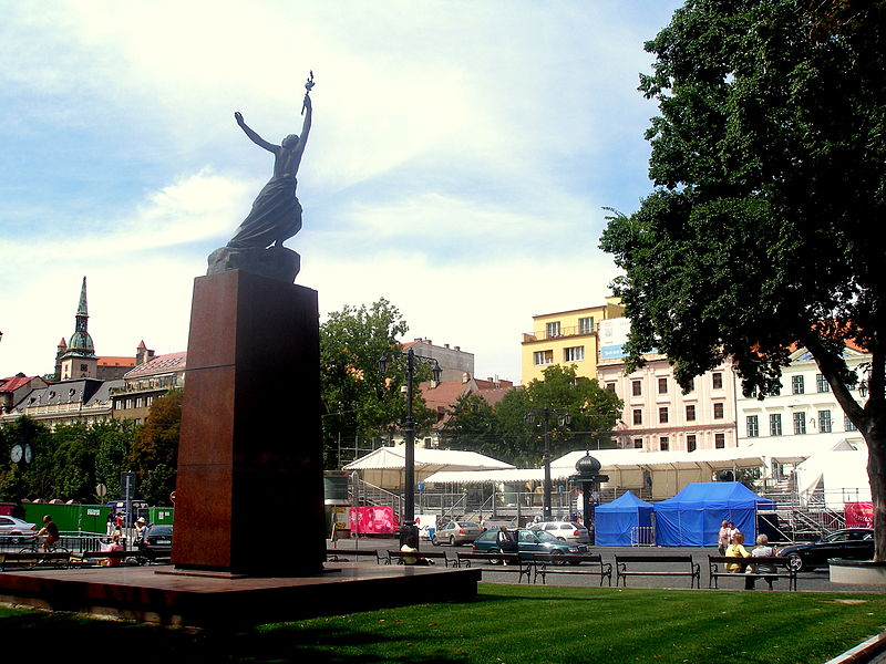 File:Bratislava 0777.jpg