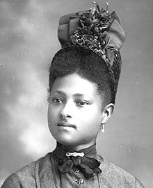 Btw 1885 1910 Young AfAm Woman Hat.jpg