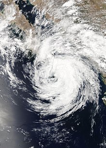 Satellietfoto van Tropical Storm Bud die op 14 juni het schiereiland Baja California nadert