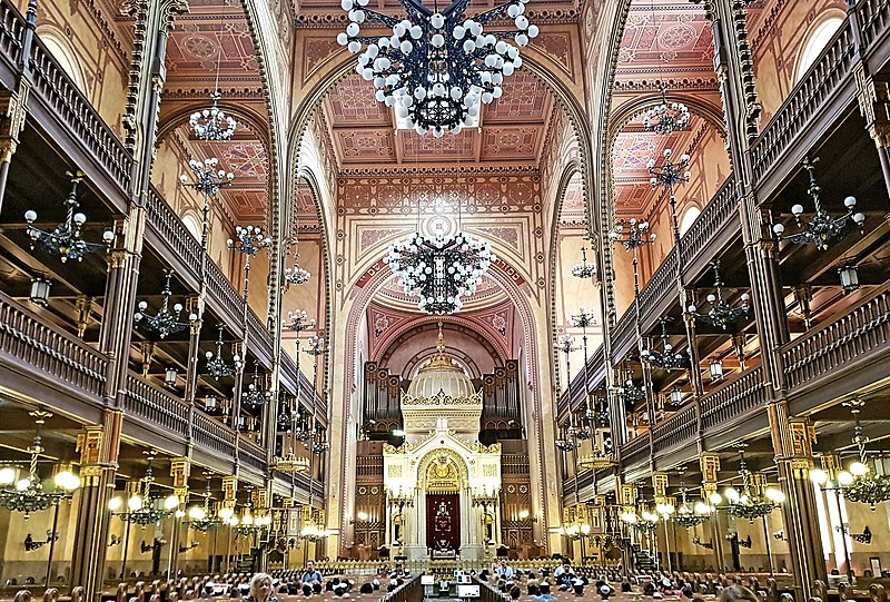 File:Budapest Great Synagogue.jpg