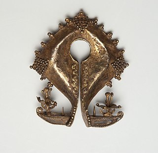 <span class="mw-page-title-main">Mamuli</span> Type of precious metal ornaments