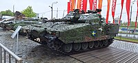 Миниатюра для Файл:CV 9040 on captured equipment exhibition in Moscow (front view).jpg