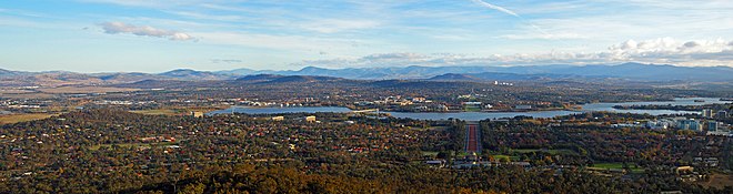 Canberra_from_Mt_Ainslie.jpg