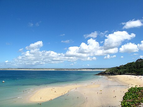 File:Carbis Bay from St.Ives.jpg