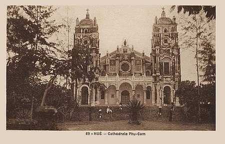 Tập_tin:Cathedrate_Phu_Cam.jpg