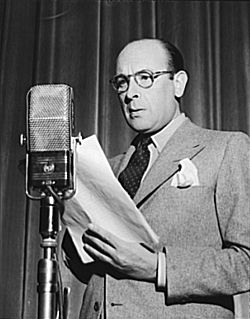 Hardwicke az amerikai rádió háborús adásában (1942)