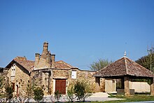 Châteauneuf sur isère,vieille cheminée de cuisine.JPG