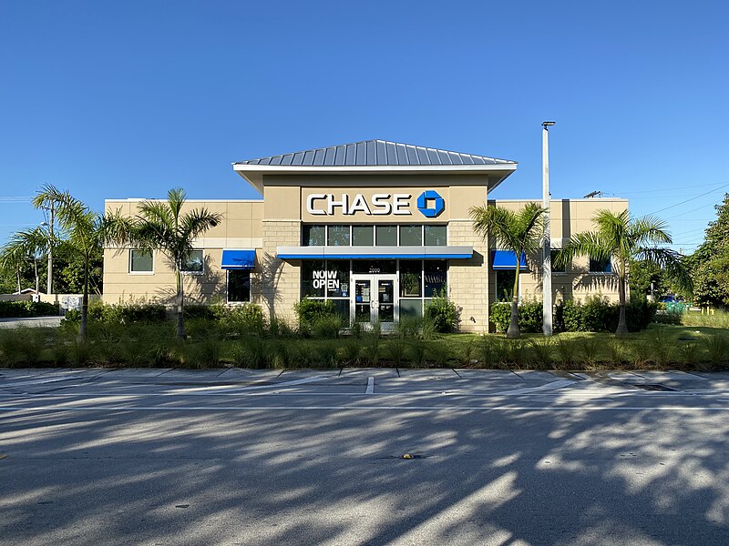 File:Chase Bank Branch Miami (50637135308).jpg