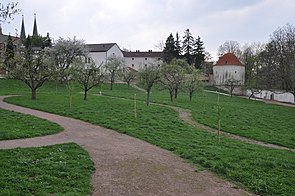 Obnovená klášterní zahrada