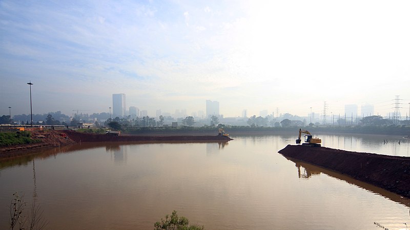 File:Cofferdam construction in Brazil.jpg