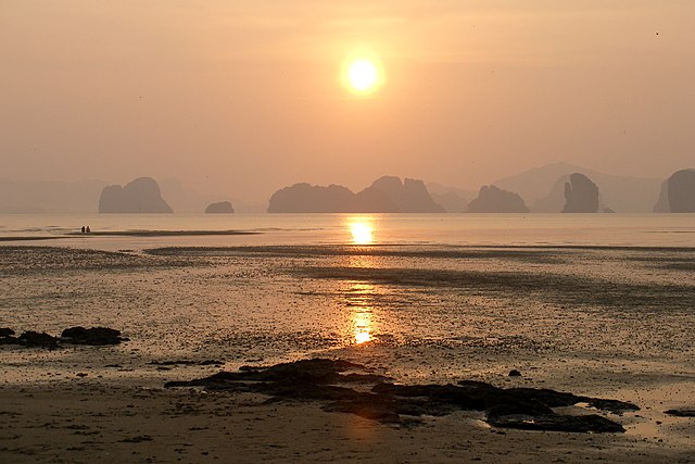 File:Dreamy_sunrise_over_Phang_Nga_bay,_Koh_Yao_tropical_island,_Thailand.jpg