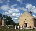 Eglise, château d'Anizy et nuages.jpg