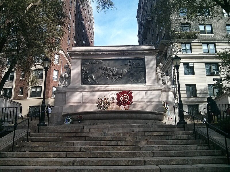 File:Firemen's Memorial (Manhattan) 2014 jeh.jpg