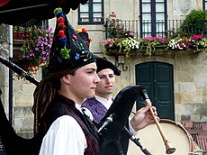 Galician pipers.jpg