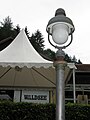 Gaststätte Waldsee in Freiburg, Laterne auf der Terrasse, im Hintergrund das typische Schriftlogo für die dortigen Jazzkonzerte