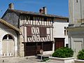 Français : Maison ancienne, Gensac, Gironde, France