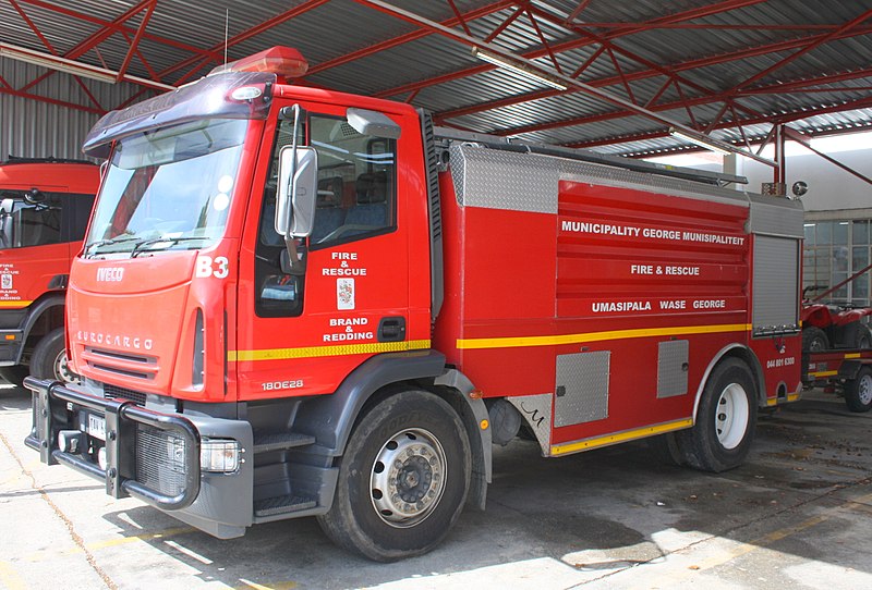 File:George Fire Dept Iveco Eurocargo 180E28 Fire Truck (15319112931).jpg