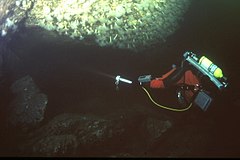 Gordon Smith with his prototype semi-closed circuit rebreather