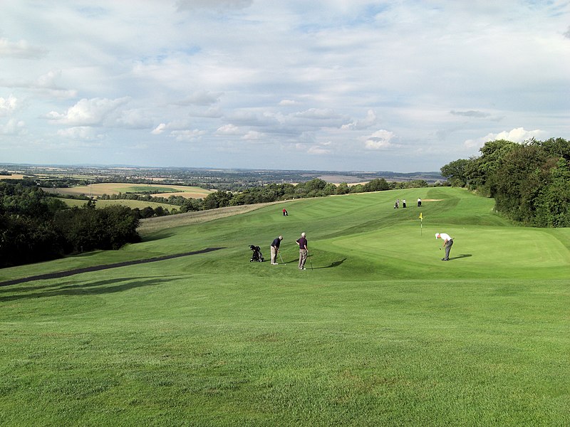 File:Goring ^ Streatley Golf Course - 14th green and 15th fairway - geograph.org.uk - 3141541.jpg