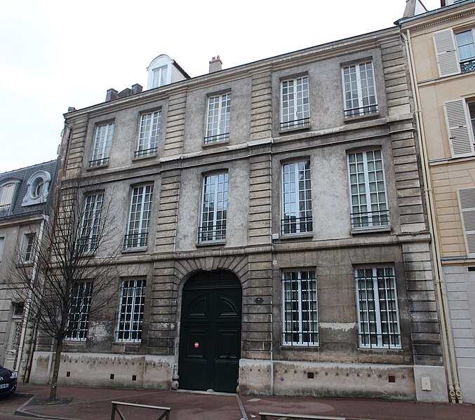 File:Hôtel 7-9 rue Orléans St Cloud 1.jpg