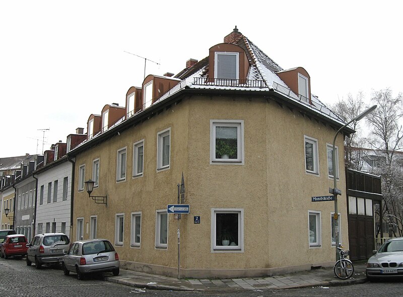 File:Haus Mondstr. 2 Muenchen-1.jpg