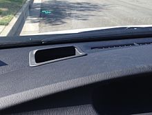 https://upload.wikimedia.org/wikipedia/commons/thumb/1/17/Head_Up_Display_of_a_Toyota_Prius.JPG/220px-Head_Up_Display_of_a_Toyota_Prius.JPG