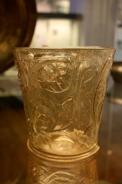 File:Hedwig glass 3.jpg