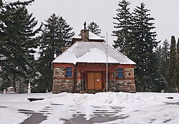 Highland Cemetery 3.jpg