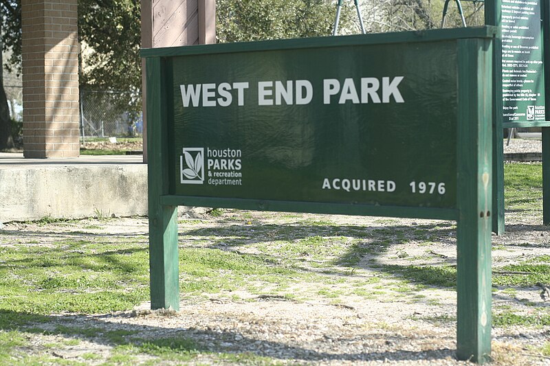 File:Houston West End Park Sign.jpg